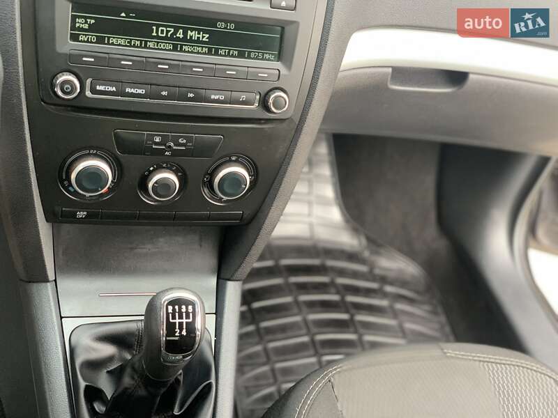 Лифтбек Skoda Octavia 2006 в Киеве фото 21 Лифтбек Skoda Octavia 2006 в Киеве