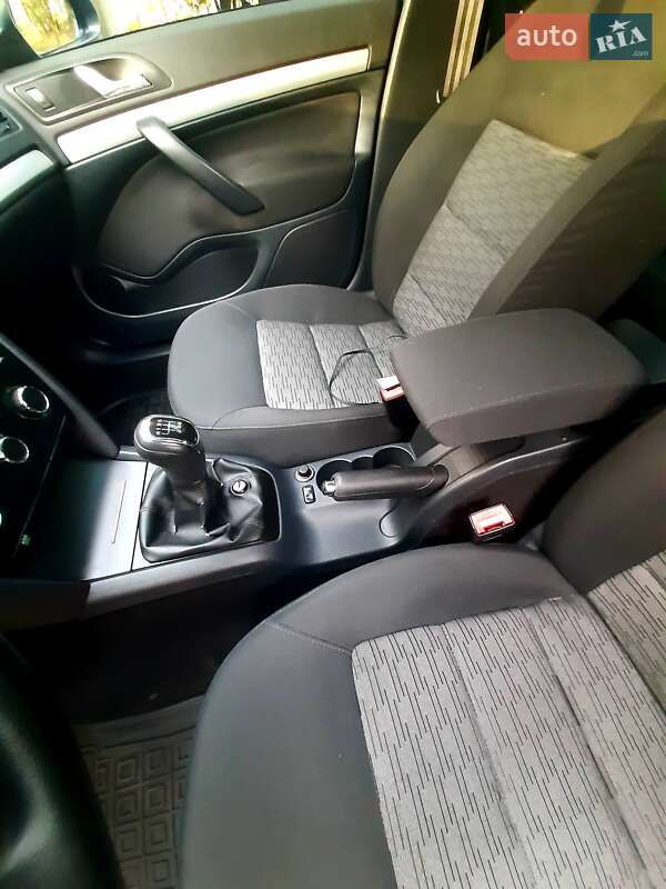 Лифтбек Skoda Octavia 2012 в Запорожье