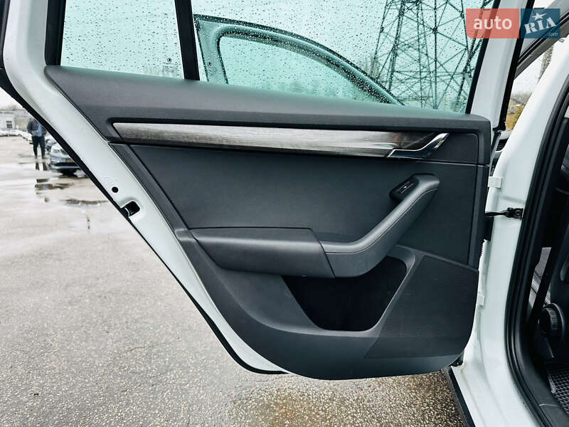 Універсал Skoda Octavia 2016 в Харкові