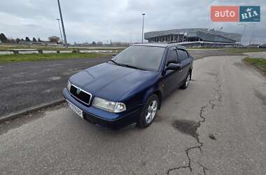 Ліфтбек Skoda Octavia 1998 в Львові