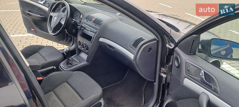 Лифтбек Skoda Octavia 2007 в Нововолынске