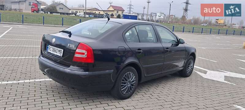 Лифтбек Skoda Octavia 2007 в Нововолынске