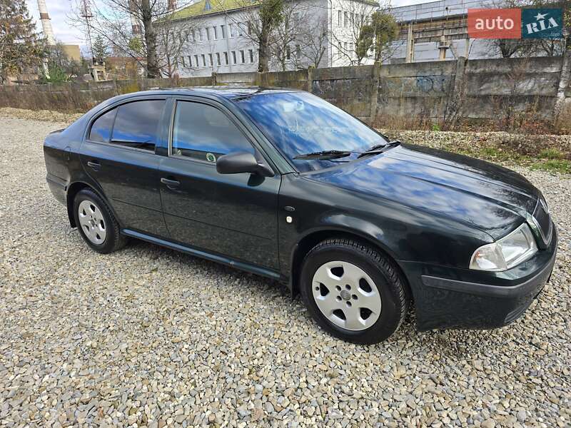 Ліфтбек Skoda Octavia 2000 в Івано-Франківську