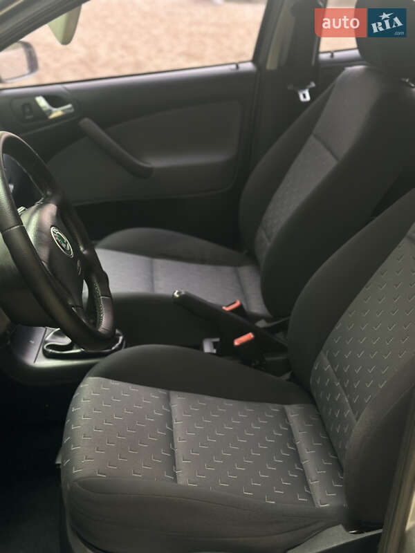 Універсал Skoda Octavia 2008 в Івано-Франківську