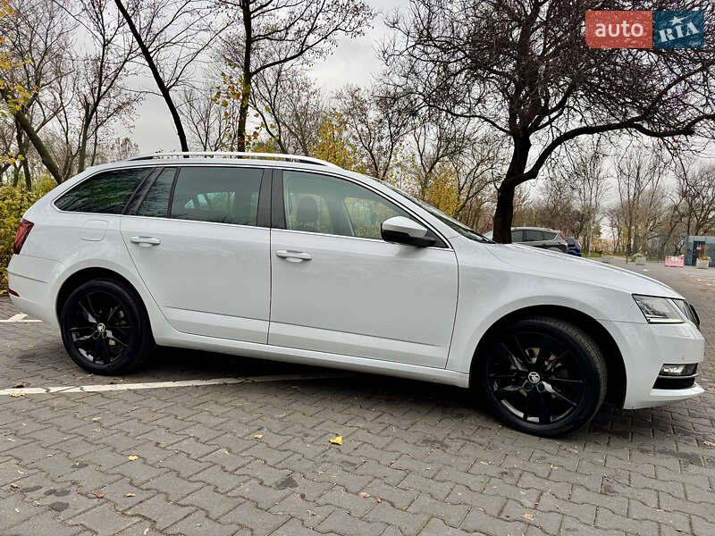 Универсал Skoda Octavia 2019 в Киеве