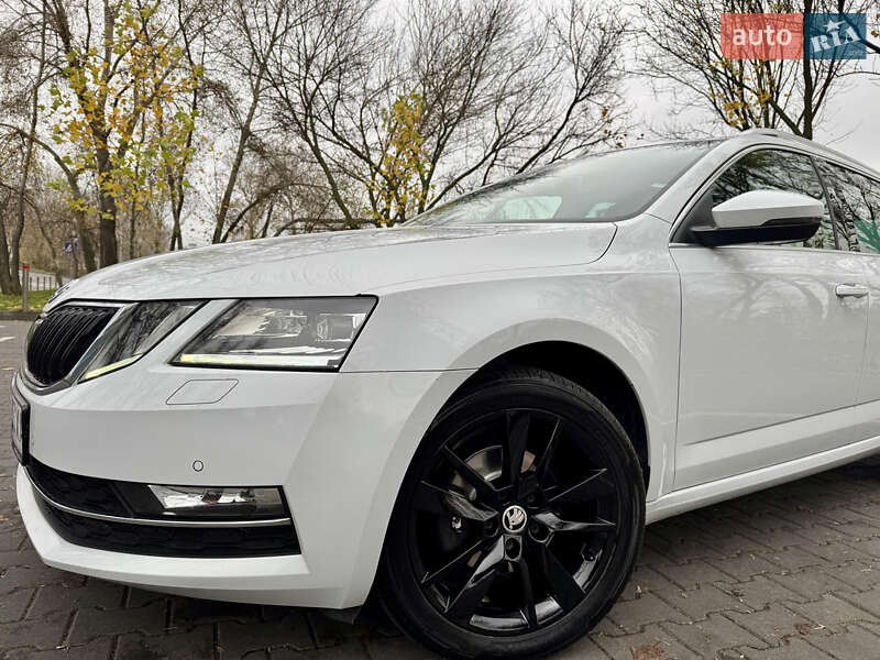 Универсал Skoda Octavia 2019 в Киеве