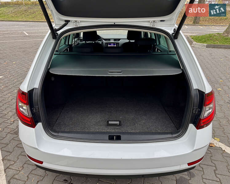 Универсал Skoda Octavia 2019 в Киеве