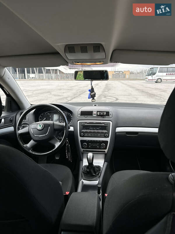 Универсал Skoda Octavia 2009 в Львове