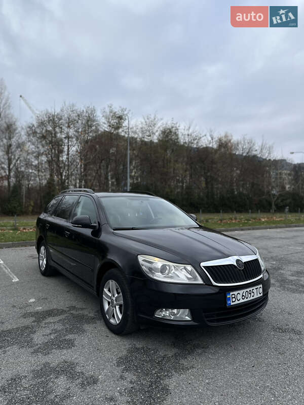 Универсал Skoda Octavia 2009 в Львове