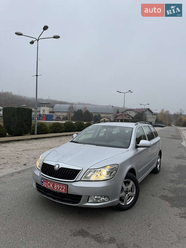 Универсал Skoda Octavia 2010 в Днепре фото 3 Универсал Skoda Octavia 2010 в Днепре