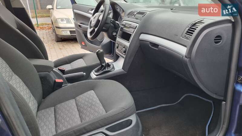 Універсал Skoda Octavia 2010 в Полтаві