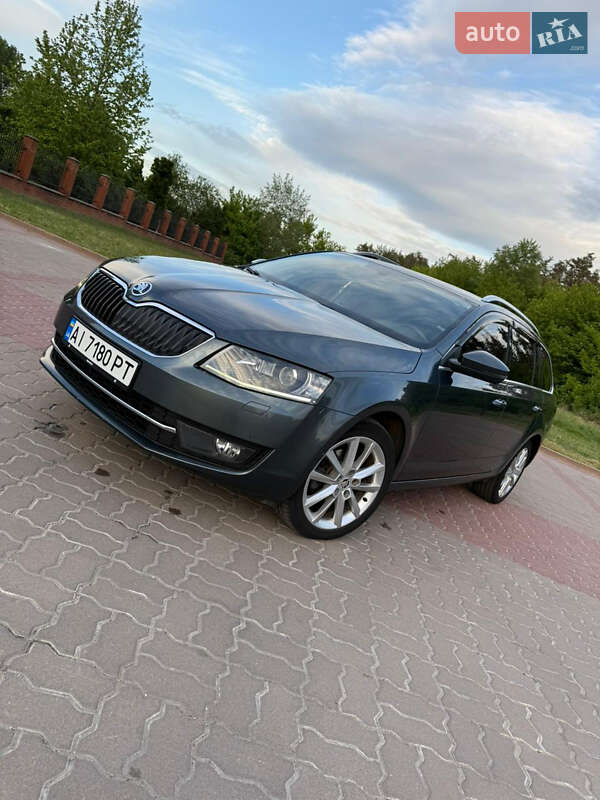 Универсал Skoda Octavia 2015 в Обухове фото 2 Универсал Skoda Octavia 2015 в Обухове