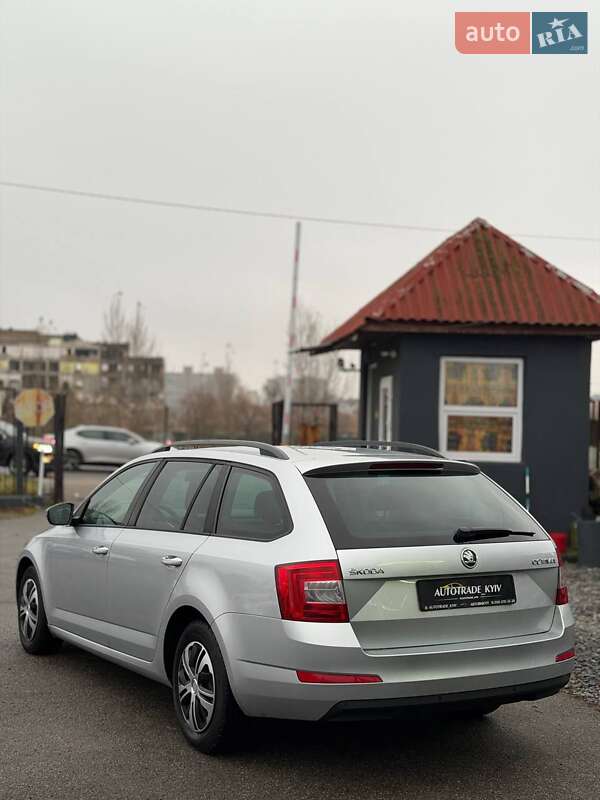 Универсал Skoda Octavia 2013 в Киеве фото 4 Универсал Skoda Octavia 2013 в Киеве