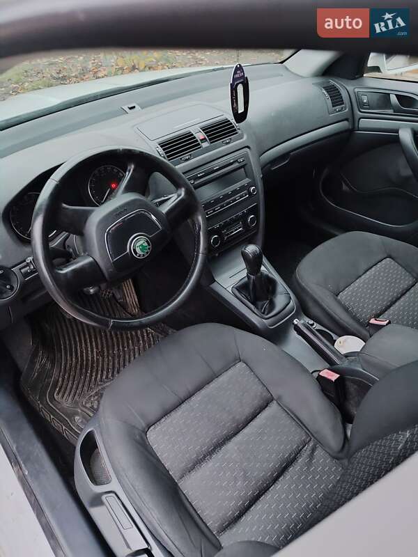 Универсал Skoda Octavia 2010 в Запорожье фото 4 Универсал Skoda Octavia 2010 в Запорожье