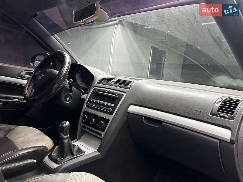 Лифтбек Skoda Octavia 2011 в Черновцах