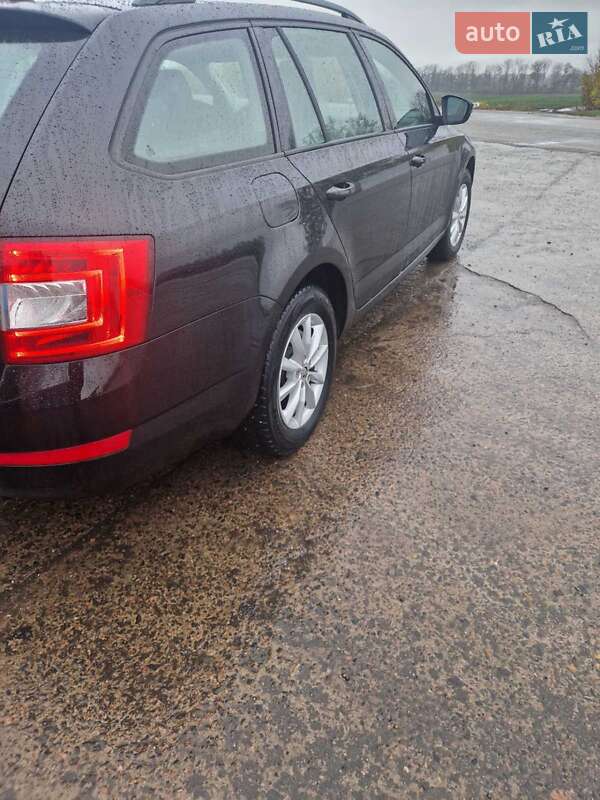 Универсал Skoda Octavia 2014 в Кропивницком