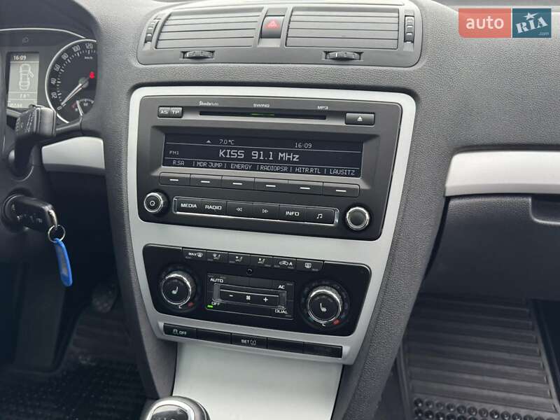 Універсал Skoda Octavia 2011 в Львові фото 11 Універсал Skoda Octavia 2011 в Львові