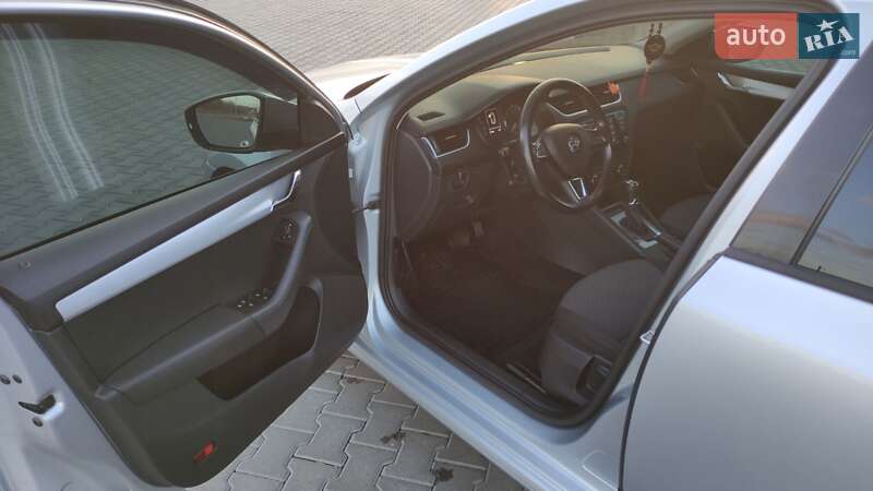 Универсал Skoda Octavia 2016 в Черновцах