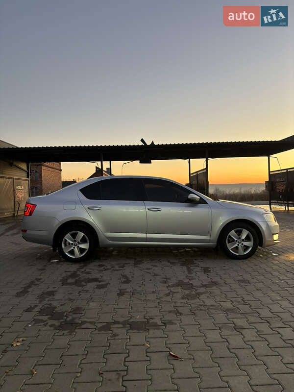 Ліфтбек Skoda Octavia 2013 в Чернівцях фото 12 Ліфтбек Skoda Octavia 2013 в Чернівцях