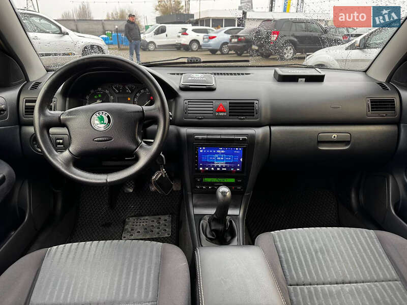 Лифтбек Skoda Octavia 2005 в Днепре
