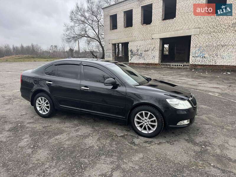 Ліфтбек Skoda Octavia 2010 в Житомирі