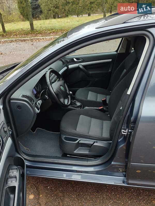 Універсал Skoda Octavia 2008 в Житомирі
