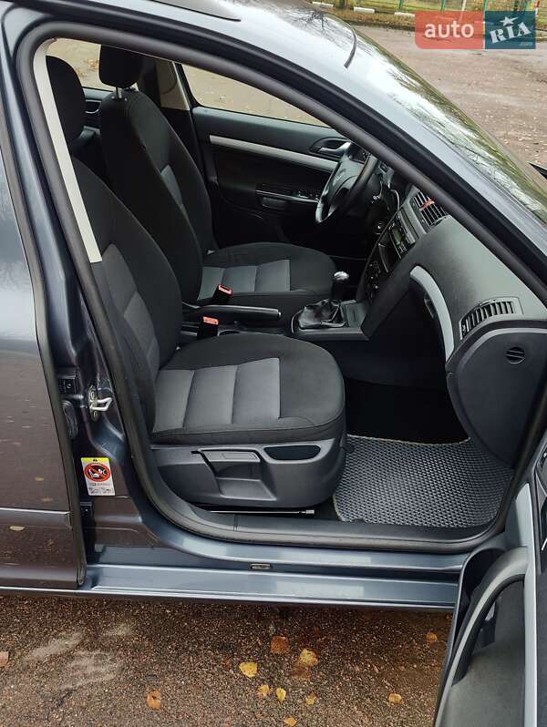 Універсал Skoda Octavia 2008 в Житомирі