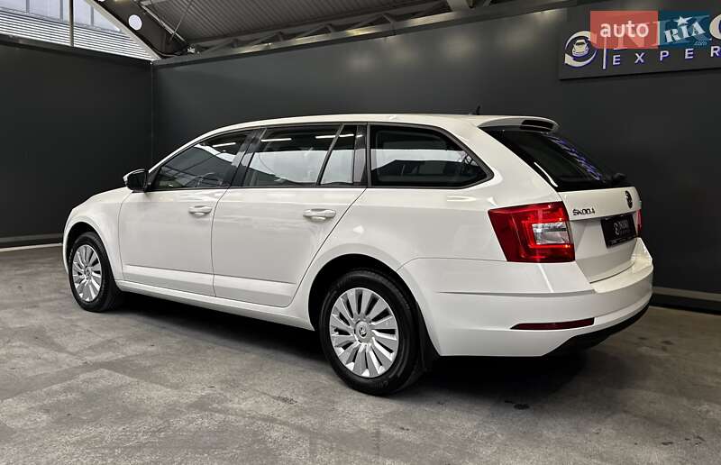 Универсал Skoda Octavia 2019 в Киеве