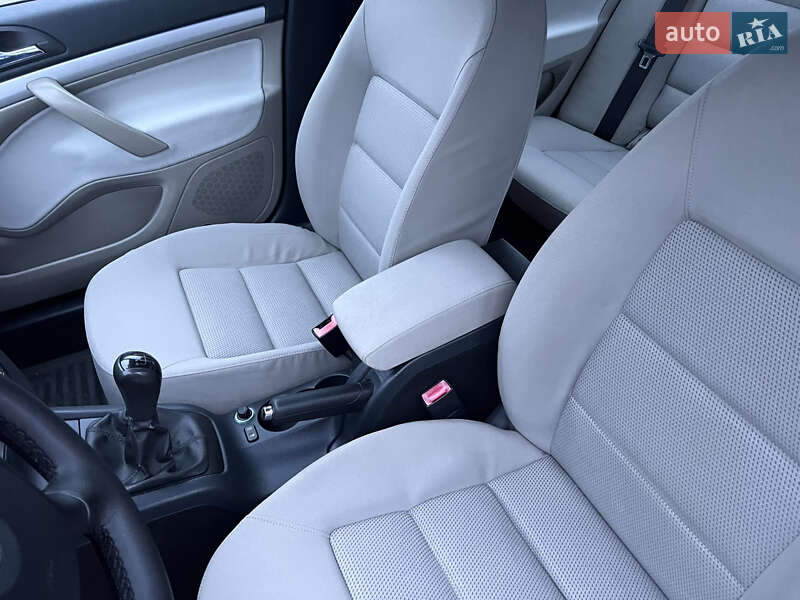 Лифтбек Skoda Octavia 2005 в Нововолынске фото 21 Лифтбек Skoda Octavia 2005 в Нововолынске