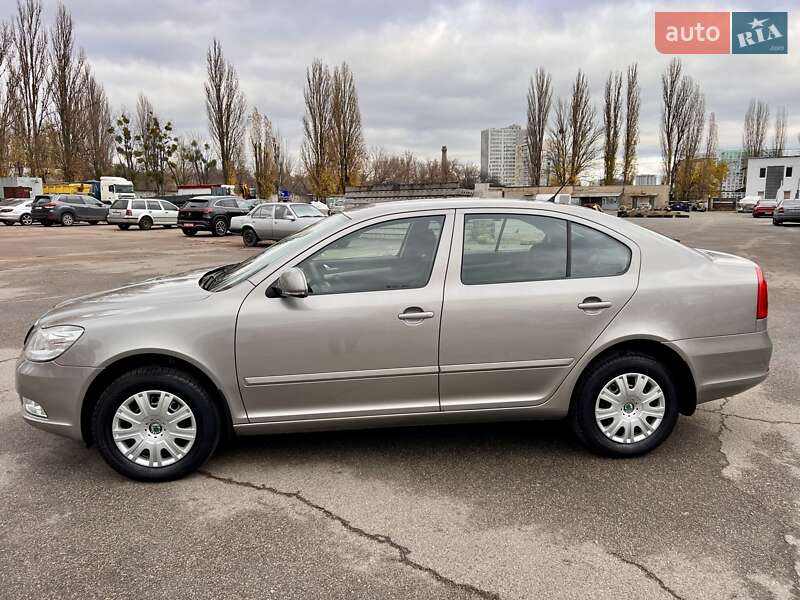 Лифтбек Skoda Octavia 2010 в Киеве фото 3 Лифтбек Skoda Octavia 2010 в Киеве