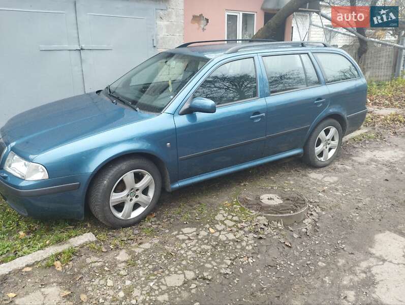 Универсал Skoda Octavia 2003 в Чернигове