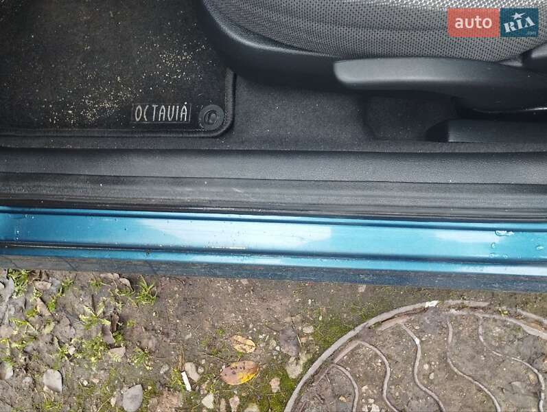 Универсал Skoda Octavia 2003 в Чернигове