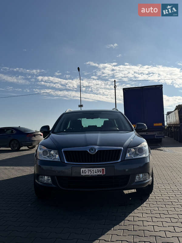 Универсал Skoda Octavia 2010 в Луцке