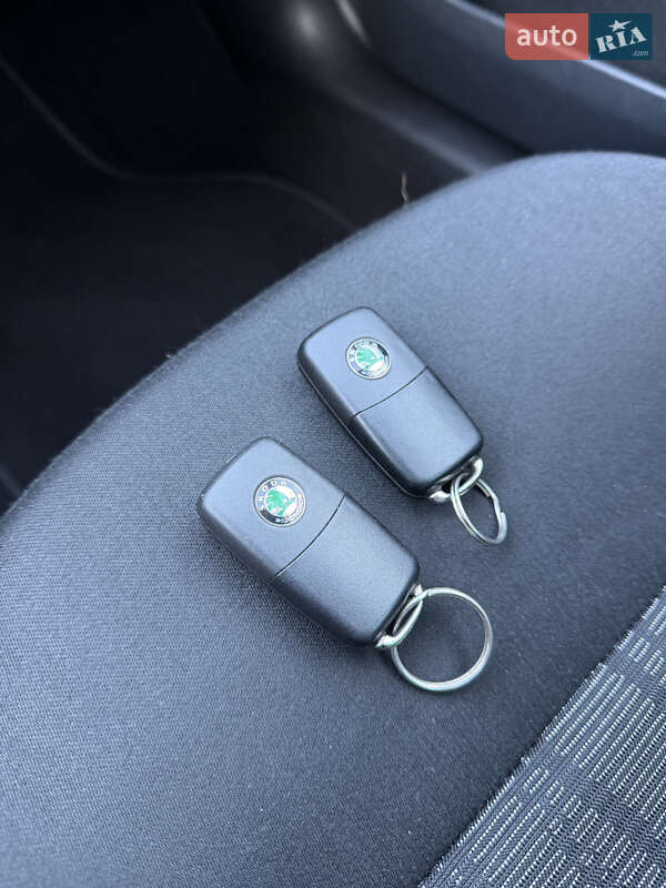 Универсал Skoda Octavia 2010 в Луцке