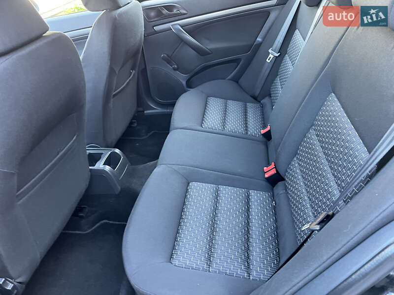 Универсал Skoda Octavia 2010 в Луцке