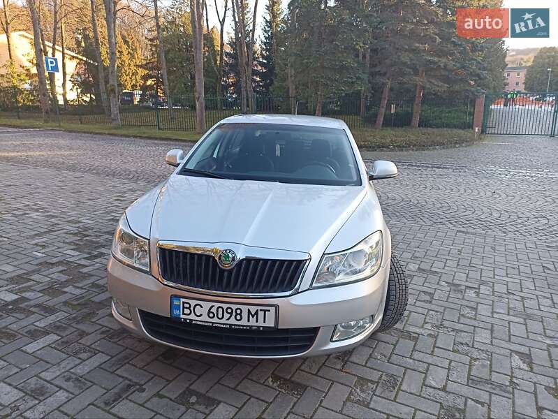 Лифтбек Skoda Octavia 2012 в Львове