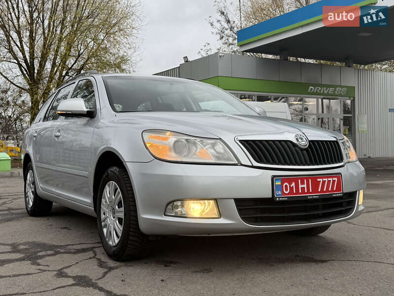 Универсал Skoda Octavia 2013 в Лубнах