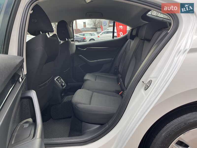 Лифтбек Skoda Octavia 2021 в Житомире