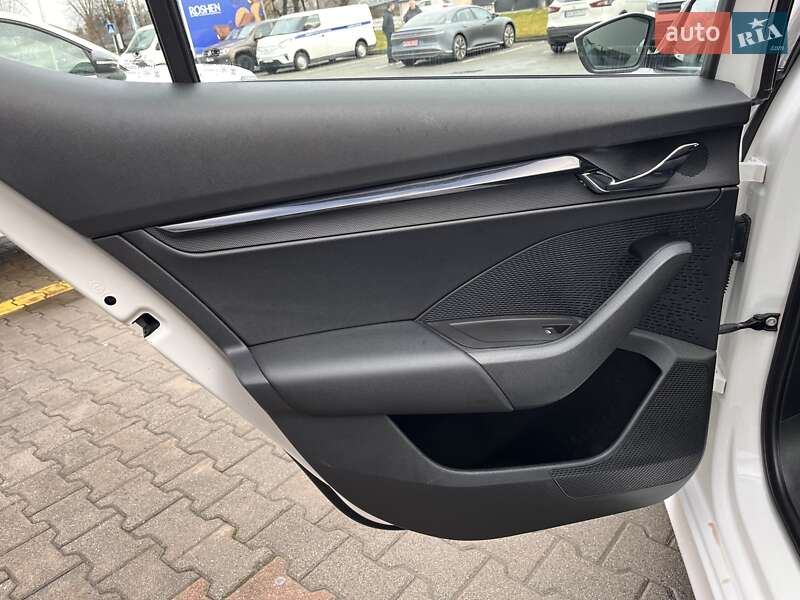 Лифтбек Skoda Octavia 2021 в Житомире