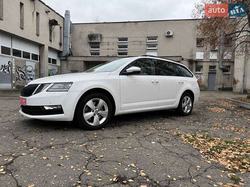 Универсал Skoda Octavia 2020 в Киеве фото 7 Универсал Skoda Octavia 2020 в Киеве
