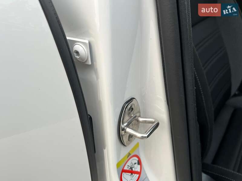 Универсал Skoda Octavia 2020 в Киеве фото 70 Универсал Skoda Octavia 2020 в Киеве