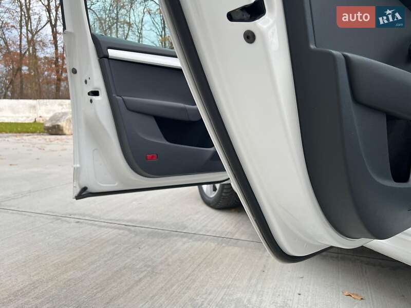 Универсал Skoda Octavia 2020 в Киеве фото 81 Универсал Skoda Octavia 2020 в Киеве