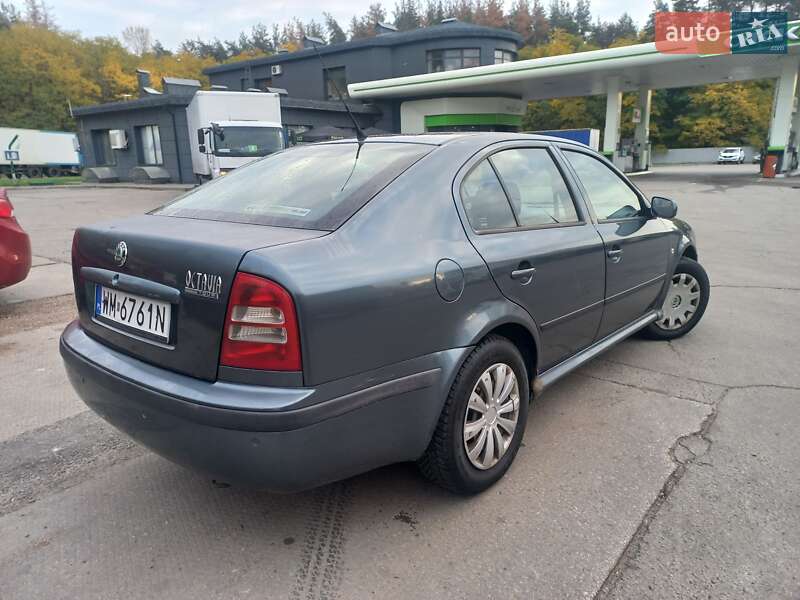Лифтбек Skoda Octavia 2005 в Сумах