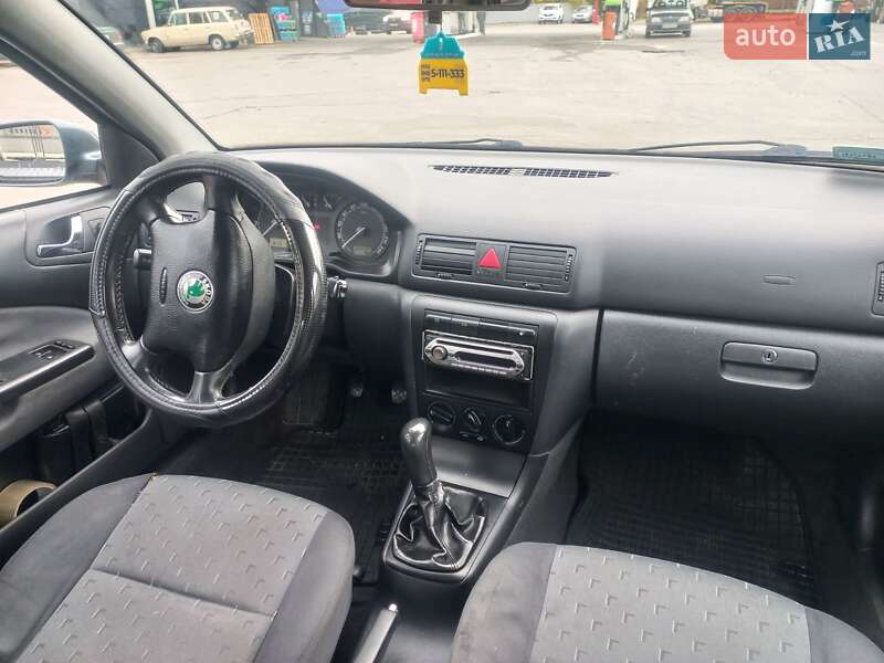 Лифтбек Skoda Octavia 2005 в Сумах