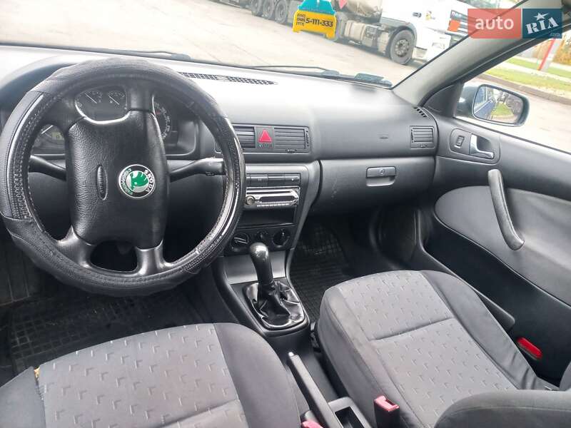 Лифтбек Skoda Octavia 2005 в Сумах