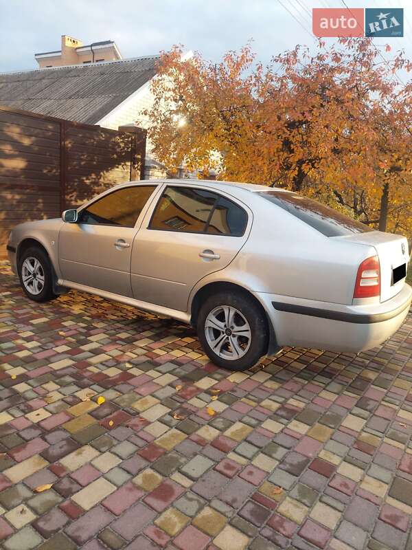 Ліфтбек Skoda Octavia 2006 в Дніпрі