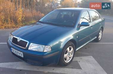 Ліфтбек Skoda Octavia 2003 в Києві