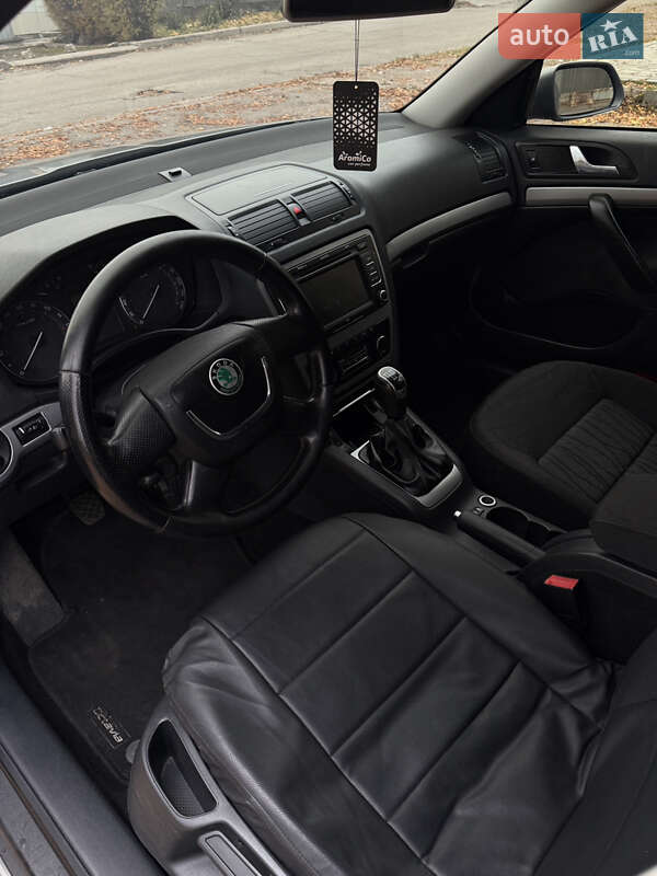 Ліфтбек Skoda Octavia 2012 в Запоріжжі