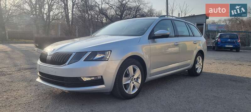 Универсал Skoda Octavia 2019 в Киеве фото Универсал Skoda Octavia 2019 в Киеве