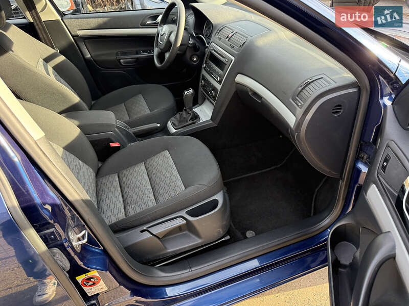 Универсал Skoda Octavia 2013 в Кременце фото 64 Универсал Skoda Octavia 2013 в Кременце